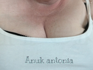 Anuk_antonia
