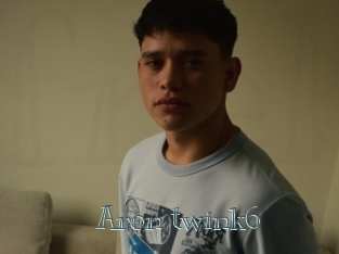 Aron_twink6