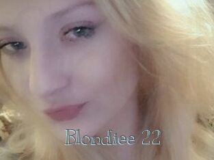 Blondiee_22