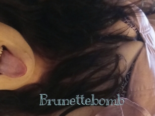 Brunettebomb