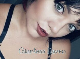 Giantess_Raven
