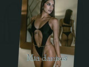 Mia_damms