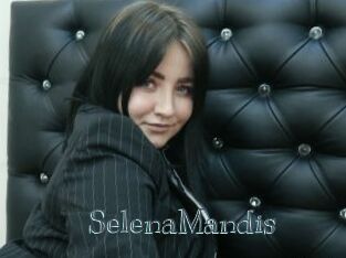SelenaMandis